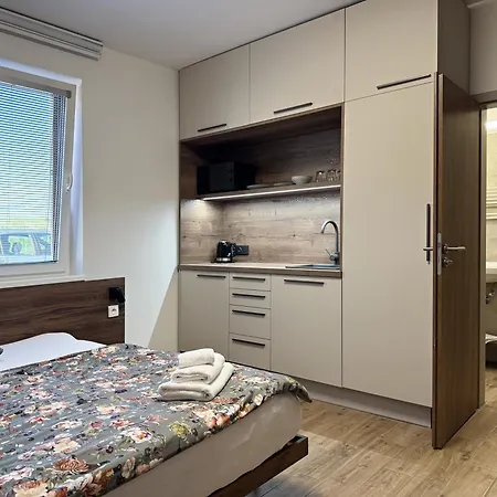 Na Zelenem Statku 4*